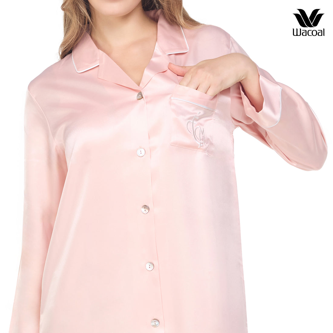 Wacoal Sleepwear ชุดนอนวาโก้ รูปแบบกระโปรง แขนสั้้น รุ่น WN6C77 สีชมพูอ่อน  (LC)