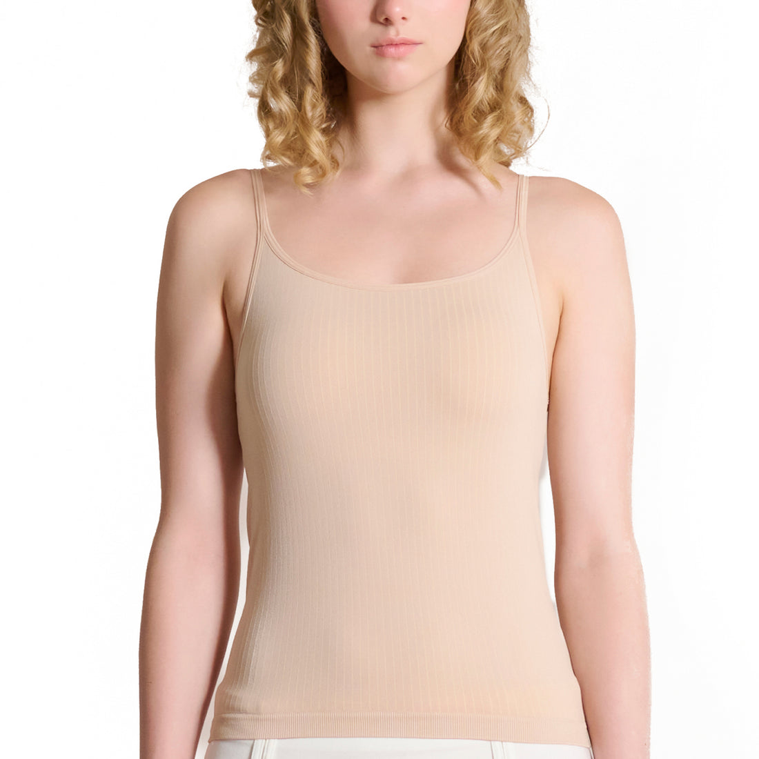 Wacoal Mood Comfy camisole with built-in bra Wacoal Mood Model